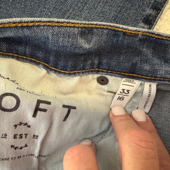 Ann Taylor Loft Modern Straight Jeans Size 16 - Picture 4 of 4